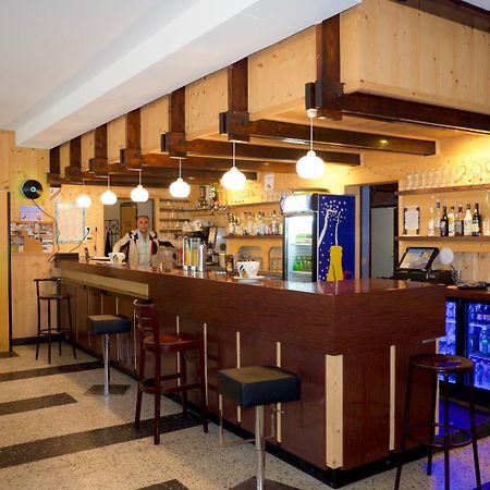 Hotel Belledonne Le Bourg-dʼOisans Zewnętrze zdjęcie